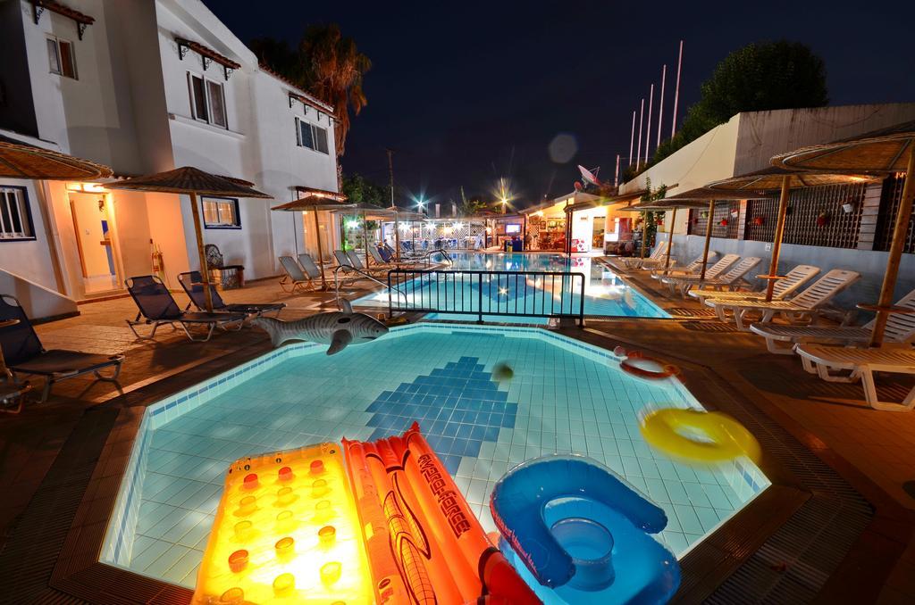 Aspro Spiti Hotel Apartments Tigkaki  Luaran gambar